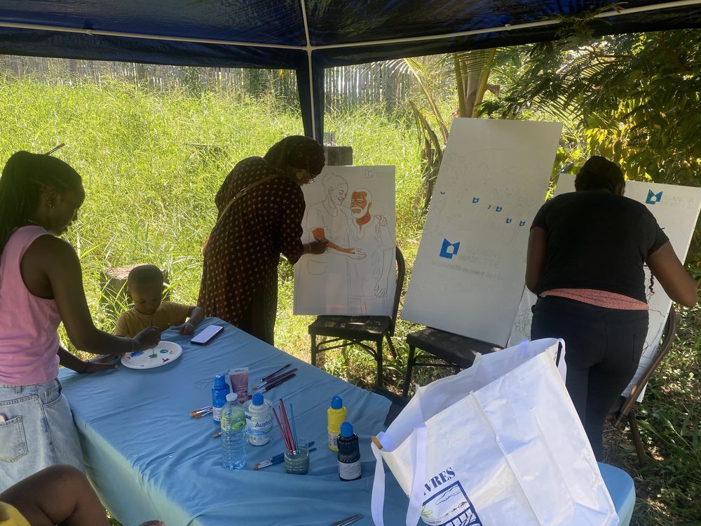 Participants à l'atelier peinture