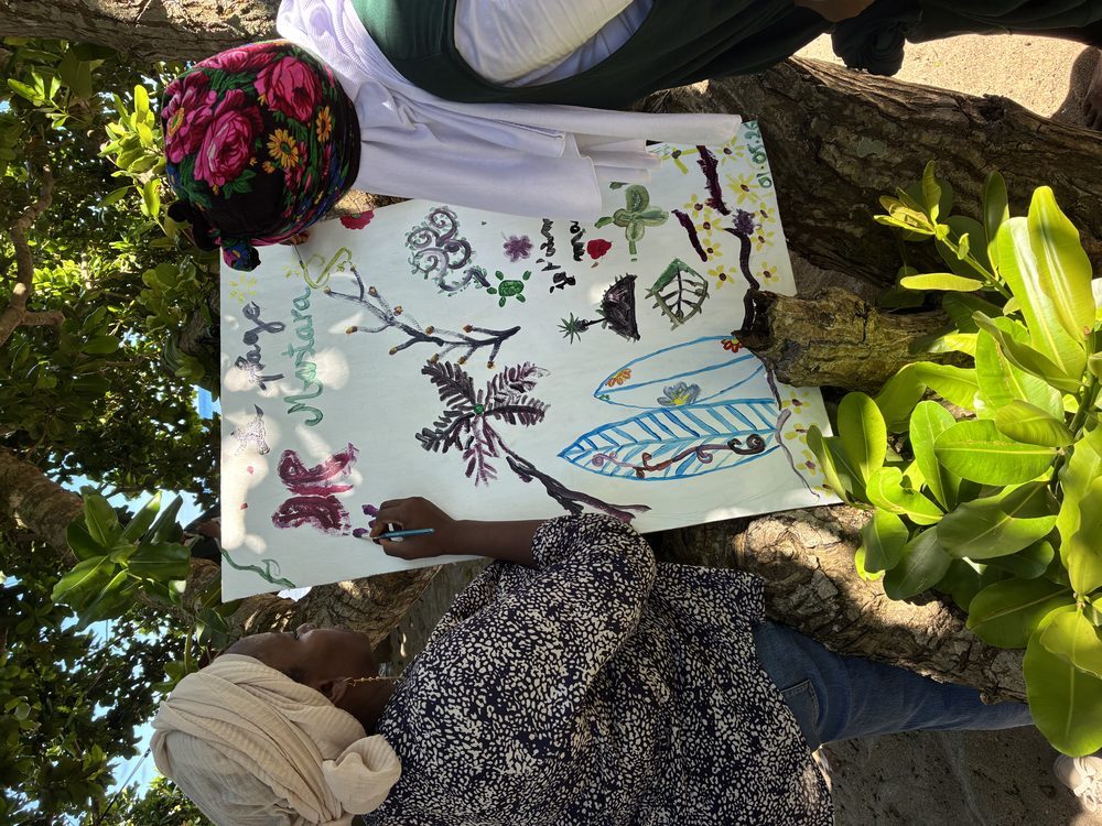 Artiste peignant la plage Mostara